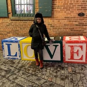 Meet your Posher, Marcia